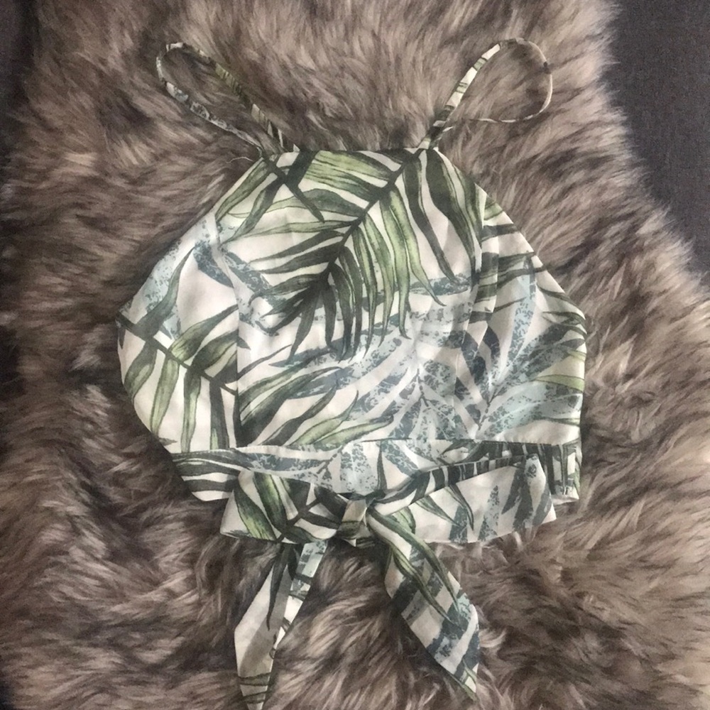 Tropical crop top with bow